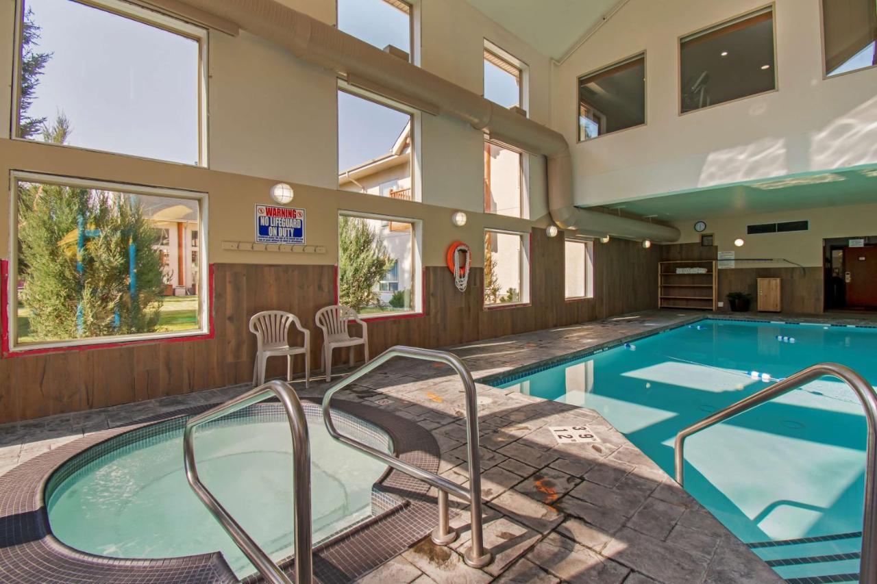 Best Western Plus Valemount Inn & Suites Экстерьер фото